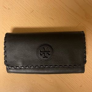 Tory Burch wallet